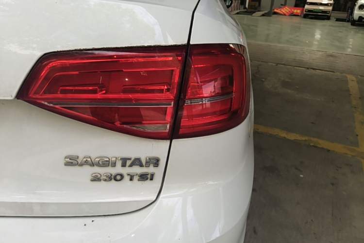 Used Volkswagen Sagitar 2016 230TSI 25th Anniversary Edition Right Rear Taillight