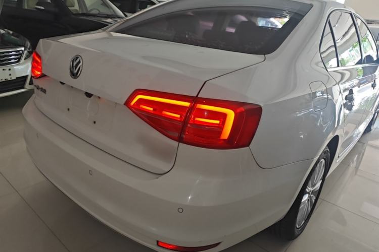Used Volkswagen Sagitar 2016 230TSI 25th Anniversary Edition Right Rear Taillight