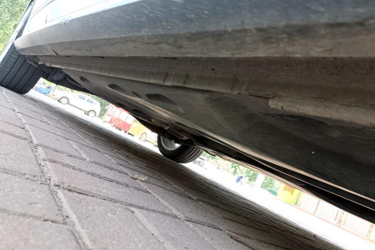 Used Volkswagen Sagitar 2016 2.0 TSI GLI Right Side Sill