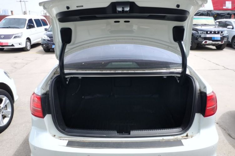 Used Volkswagen Sagitar 2016 230TSI 25th Anniversary Edition Trunk