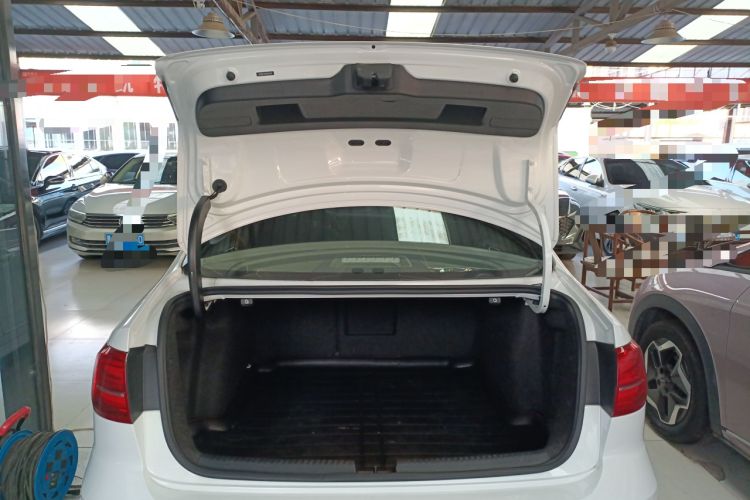 Used Volkswagen Sagitar 2016 230TSI 25th Anniversary Edition Trunk