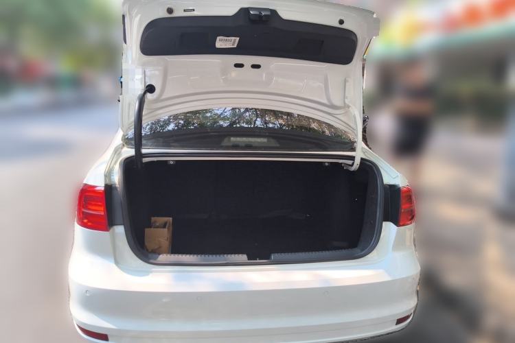 Used Volkswagen Sagitar 2016 230TSI 25th Anniversary Edition Trunk
