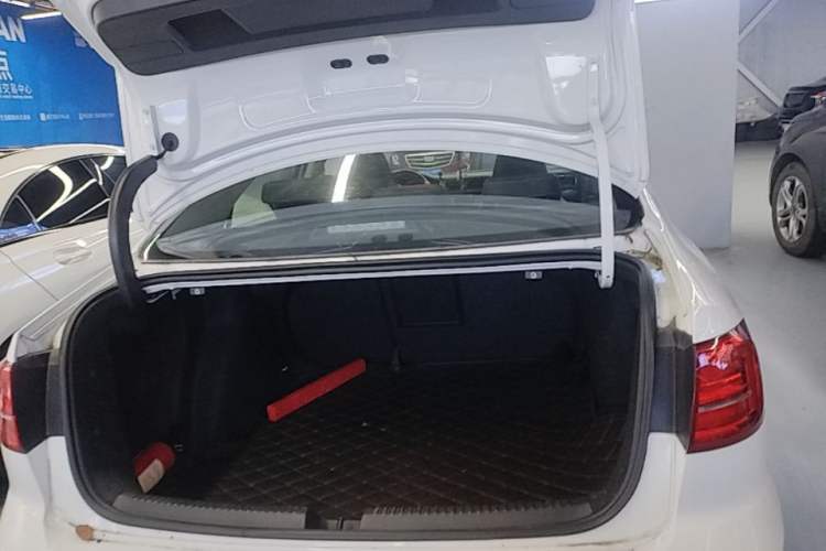 Used Volkswagen Sagitar 2016 230TSI 25th Anniversary Edition Trunk