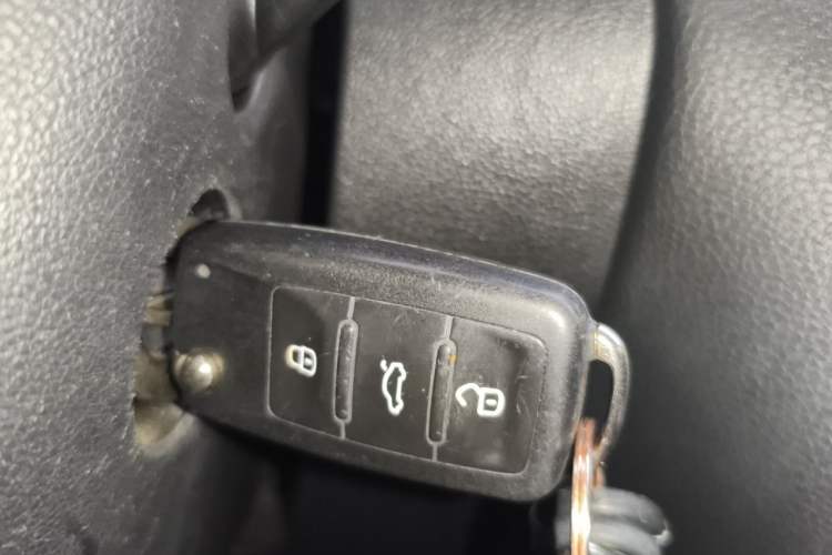 Used Volkswagen Sagitar 2016 280TSI Automatic R-Line Vehicle Key