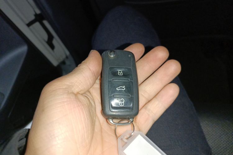 Used Volkswagen Sagitar 2016 230TSI 25th Anniversary Edition Vehicle Key