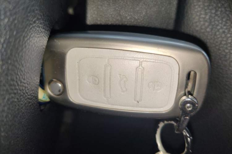 Used Volkswagen Sagitar 2016 280TSI Automatic R-Line Vehicle Key