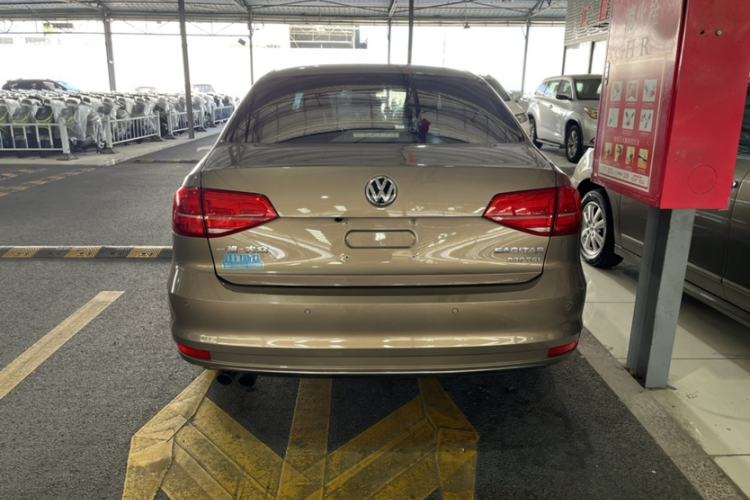 Used Volkswagen Sagitar 2016 230TSI 25th Anniversary Edition Exterior 5