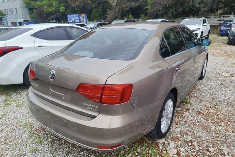 Used Volkswagen Sagitar 2016 230TSI 25th Anniversary Edition Rear Right 45 Deg