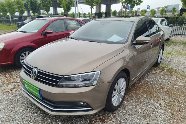 Used Volkswagen Sagitar 2016 230TSI 25th Anniversary Edition Guazi used car, China used car export, Used car for sale, Used  cars, Cheapest cars for sale