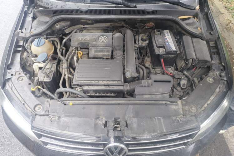 Used Volkswagen Sagitar 2017 230TSI Automatic Comfort Version Engine Bay
