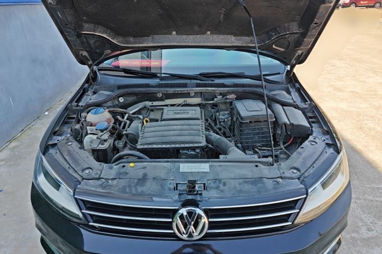 Used Volkswagen Sagitar 2017 1.6L Automatic Comfort Model Engine Bay