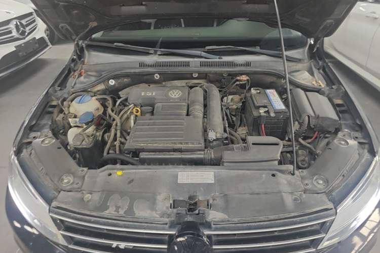 Used Volkswagen Sagitar 2017 230TSI Automatic Comfort Version Engine Bay