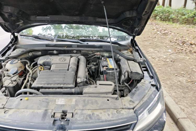 Used Volkswagen Sagitar 2017 230TSI Automatic Comfort Version Engine Bay Left