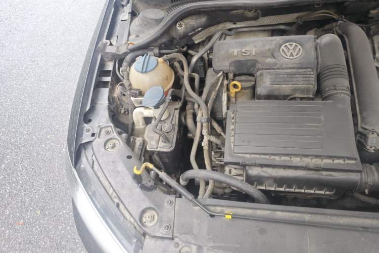 Used Volkswagen Sagitar 2017 230TSI Automatic Comfort Version Engine Bay Right
