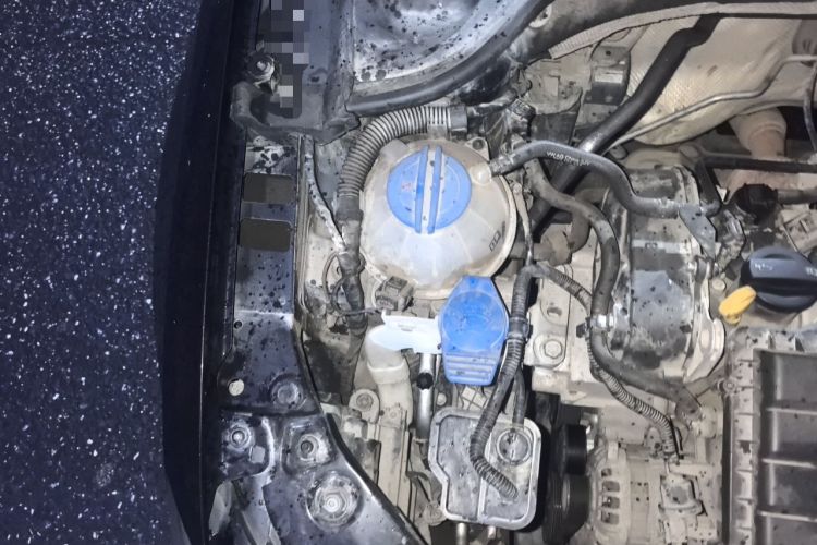 Used Volkswagen Sagitar 2017 1.6L Manual Comfort Model Engine Bay Right