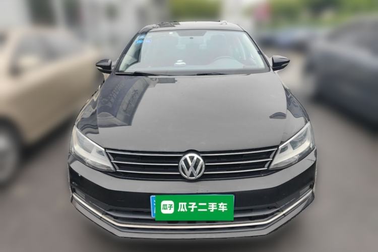 Used Volkswagen Sagitar 2017 230TSI Automatic Comfort Version Exterior 1