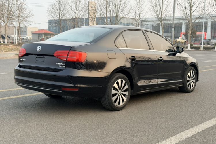 Used Volkswagen Sagitar 2017 180TSI Automatic Luxury Edition Exterior 6