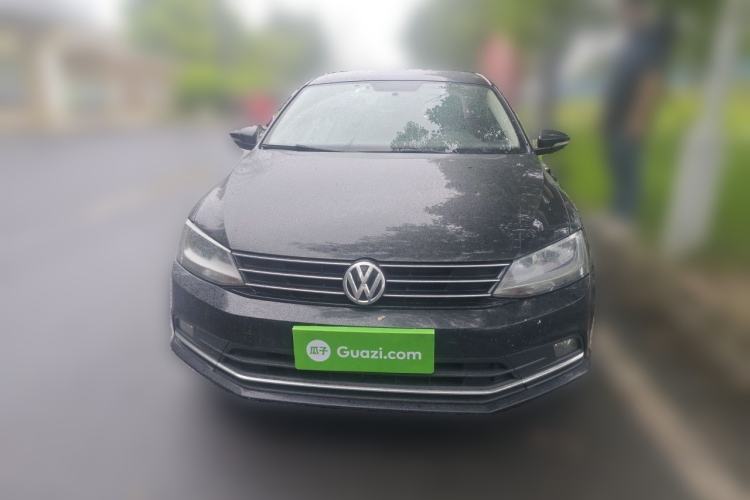 Used Volkswagen Sagitar 2017 230TSI Automatic Comfort Version Front