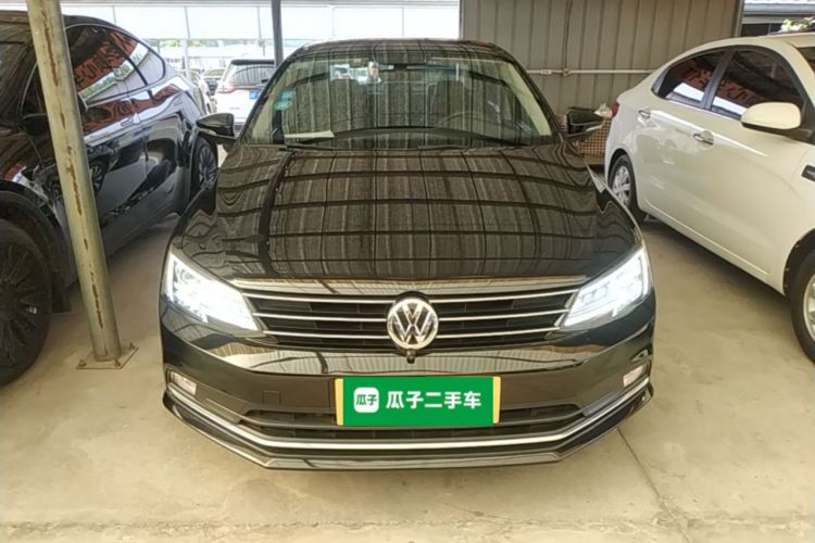 Used Volkswagen Sagitar 2017 180TSI Automatic Luxury Edition Front