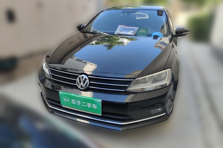 Used Volkswagen Sagitar 2017 230TSI Automatic Comfort Version Front