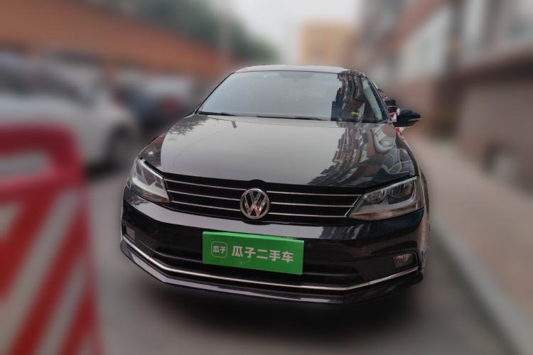 Used Volkswagen Sagitar 2017 230TSI Automatic Comfort Version Front
