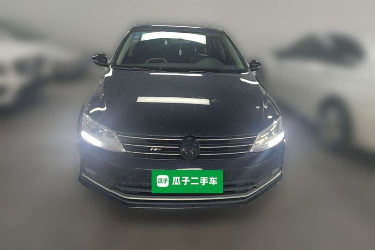 Used Volkswagen Sagitar 2017 230TSI Automatic Comfort Version Front