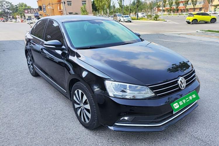 Used Volkswagen Sagitar 2017 1.6L Automatic Comfort Model Front Right 45 Deg