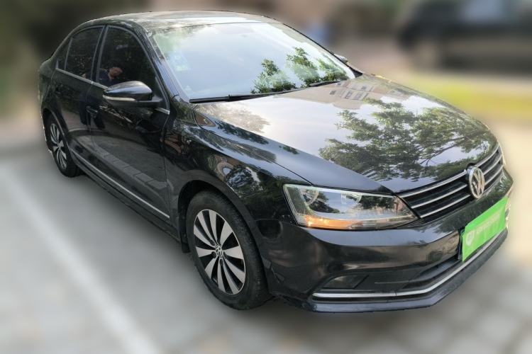 Used Volkswagen Sagitar 2017 1.6L Automatic Comfort Model Front Right 45 Deg