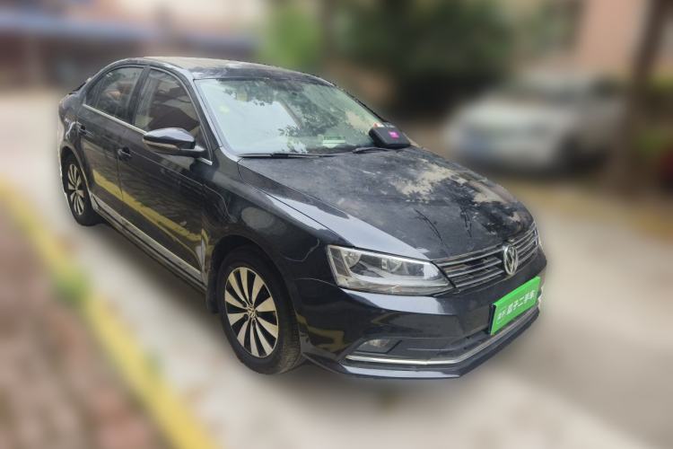 Used Volkswagen Sagitar 2017 1.6L Manual Comfort Model Front Right 45 Deg