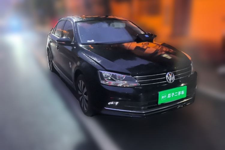 Used Volkswagen Sagitar 2017 1.6L Manual Comfort Model Front Right 45 Deg