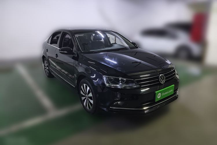 Used Volkswagen Sagitar 2017 1.6L Automatic Comfort Model Front Right 45 Deg
