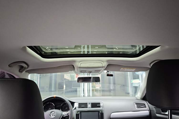 Used Volkswagen Sagitar 2017 1.6L Automatic Comfort Model Headliner
