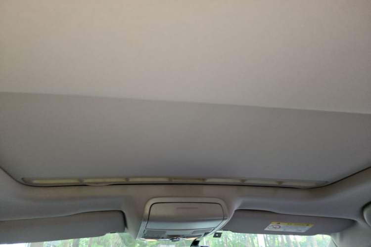 Used Volkswagen Sagitar 2017 230TSI Automatic Comfort Version Headliner