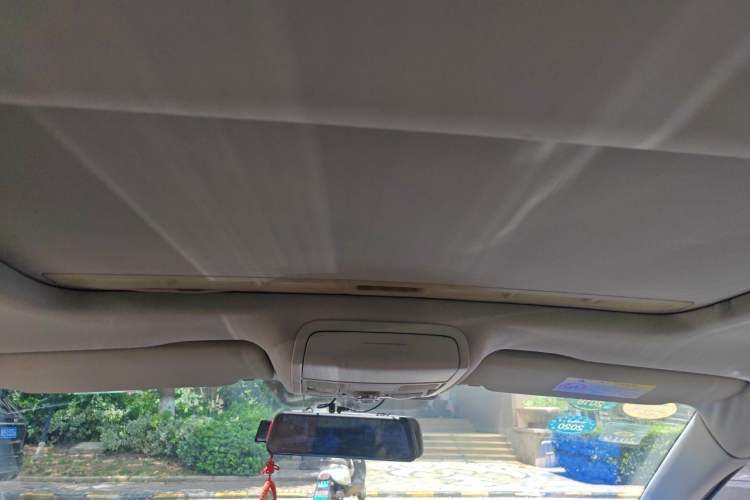 Used Volkswagen Sagitar 2017 1.6L Manual Comfort Model Headliner