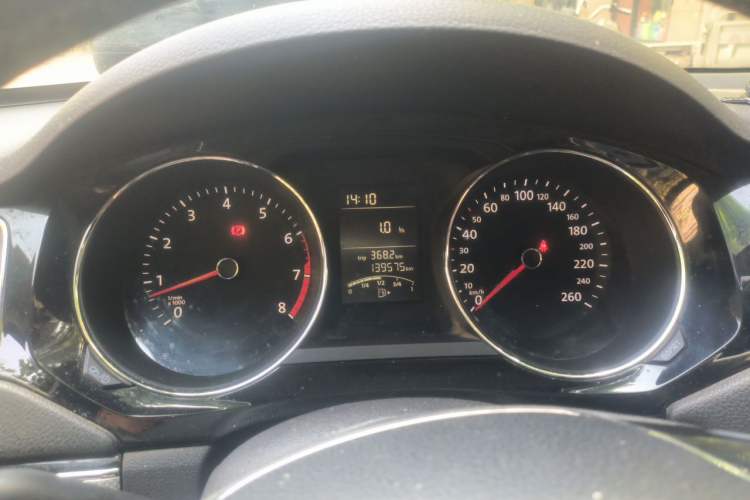 Used Volkswagen Sagitar 2017 1.6L Manual Comfort Model Instrument Cluster