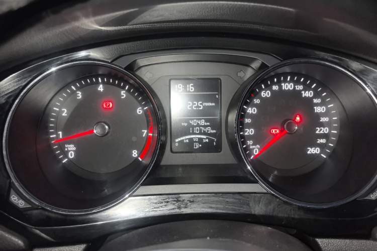 Used Volkswagen Sagitar 2017 1.6L Manual Comfort Model Instrument Cluster