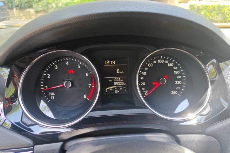 Used Volkswagen Sagitar 2017 1.6L Manual Comfort Model Instrument Cluster