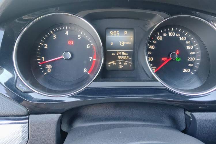 Used Volkswagen Sagitar 2017 1.6L Automatic Comfort Model Instrument Cluster