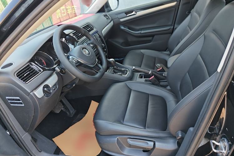 Used Volkswagen Sagitar 2017 1.6L Automatic Comfort Model Left Front Seat