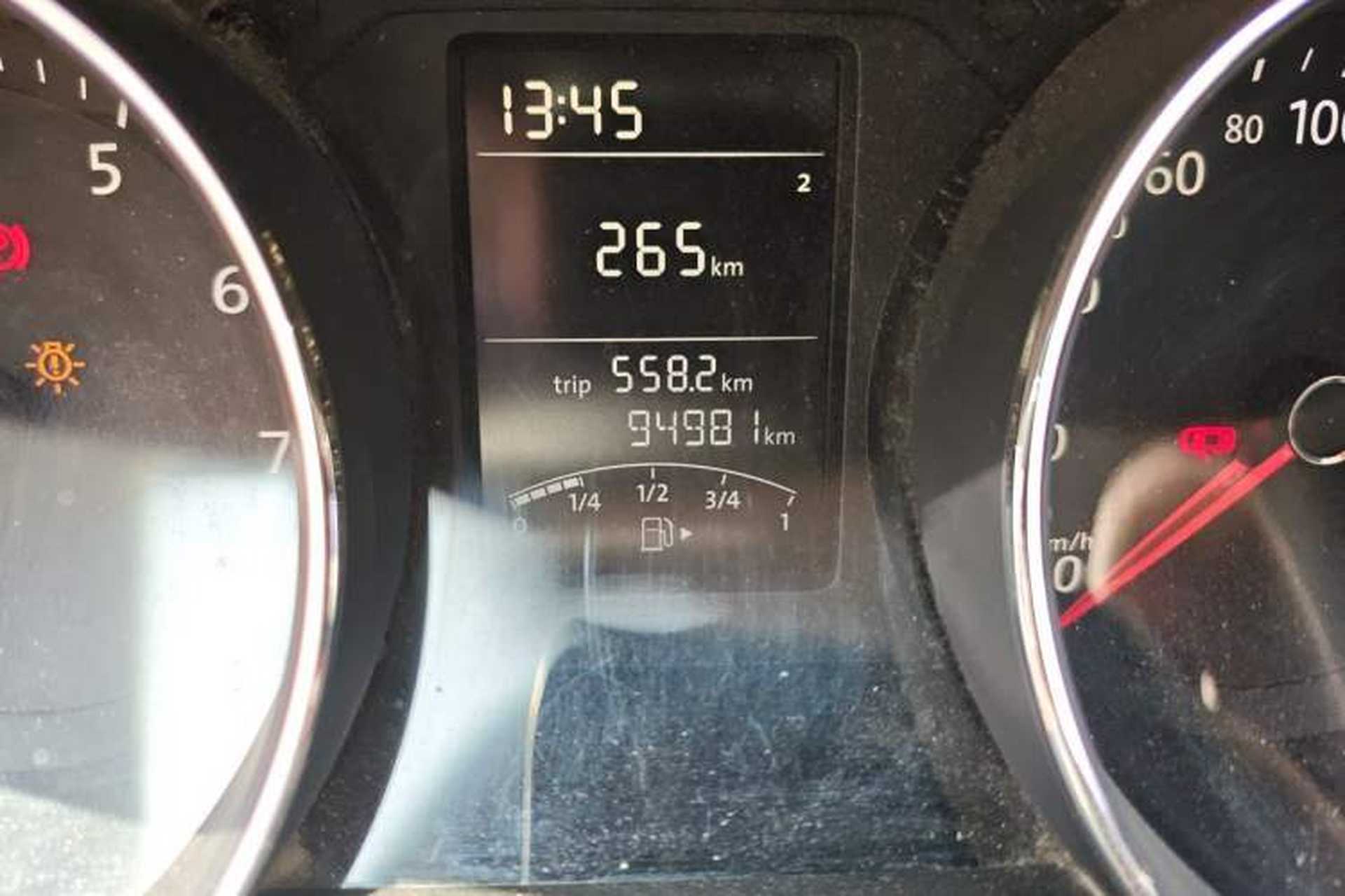 Used Volkswagen Sagitar 2017 1.6L Manual Comfort Model Odometer Close Up