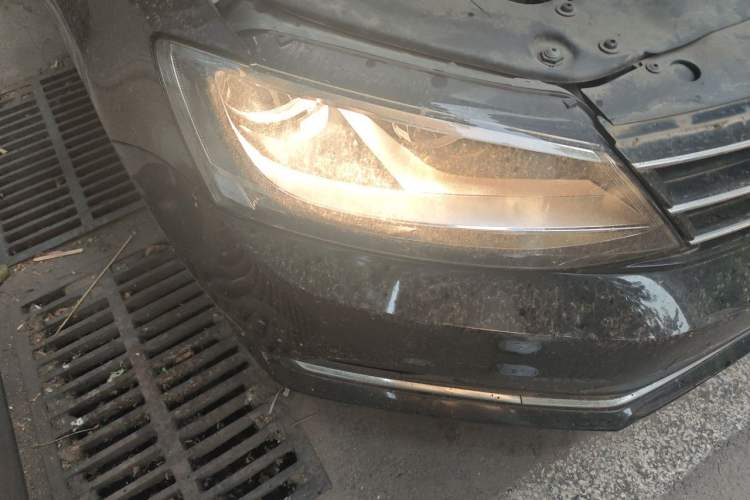 Used Volkswagen Sagitar 2017 1.6L Automatic Comfort Model Right Front Headlight