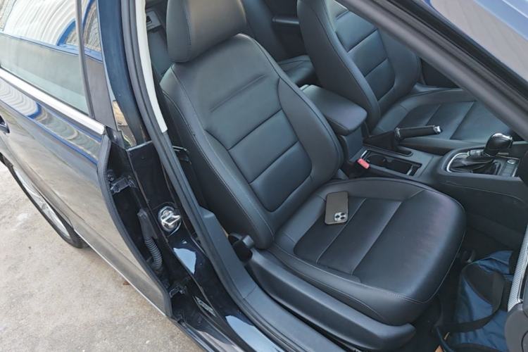 Used Volkswagen Sagitar 2017 1.6L Automatic Comfort Model Right Front Seat