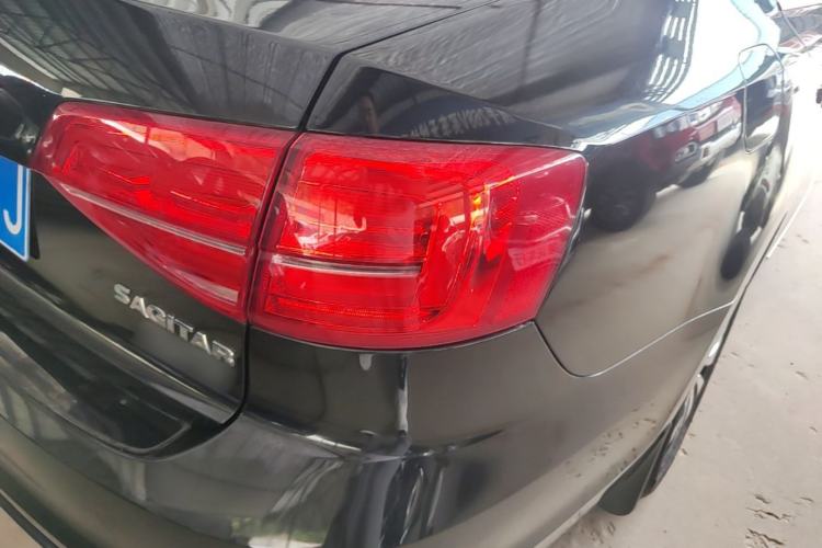 Used Volkswagen Sagitar 2017 230TSI Automatic Comfort Version Right Rear Taillight