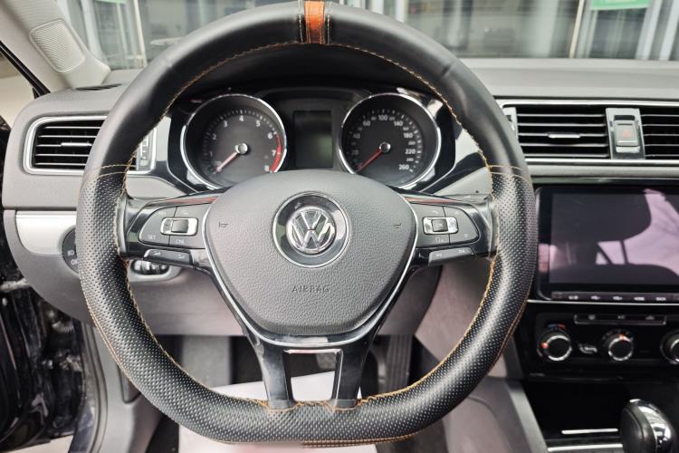 Used Volkswagen Sagitar 2017 1.6L Automatic Comfort Model Steering Wheel