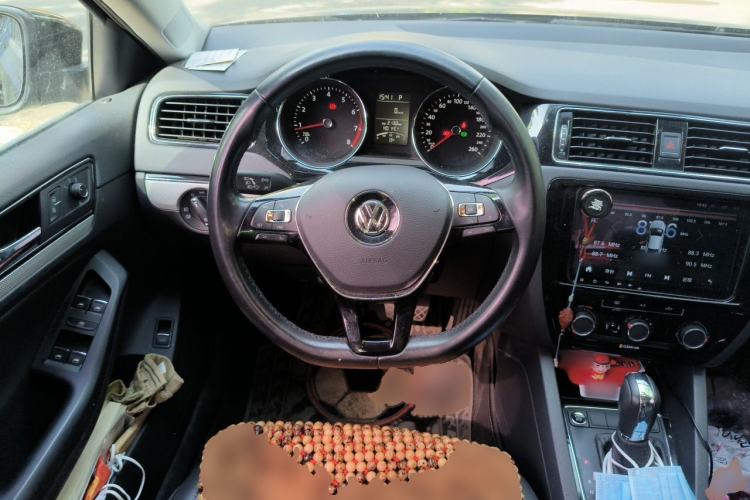 Used Volkswagen Sagitar 2017 1.6L Automatic Comfort Model Steering Wheel