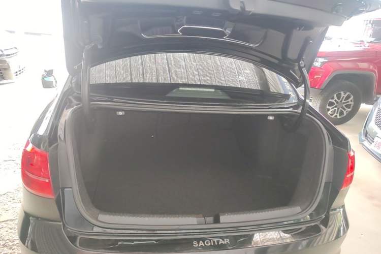 Used Volkswagen Sagitar 2017 230TSI Automatic Comfort Version Trunk