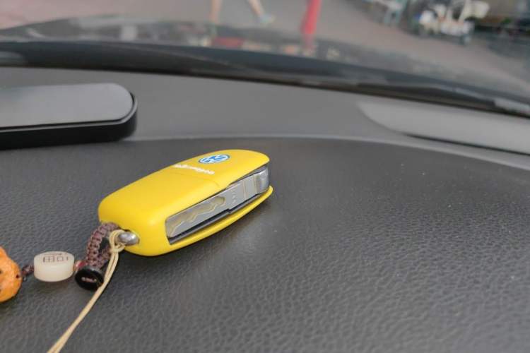 Used Volkswagen Sagitar 2017 230TSI Automatic Comfort Version Vehicle Key