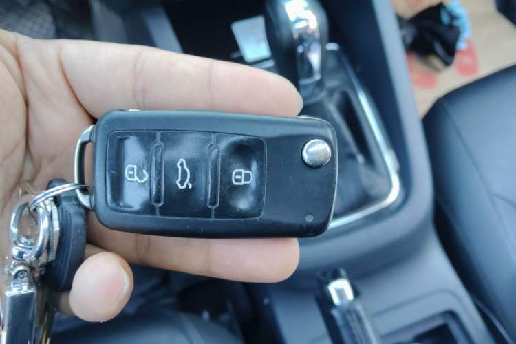 Used Volkswagen Sagitar 2017 1.6L Automatic Comfort Model Vehicle Key