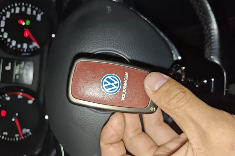 Used Volkswagen Sagitar 2017 1.6L Automatic Comfort Model Vehicle Key