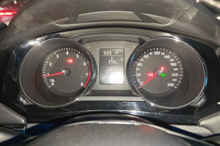 Used Volkswagen Sagitar 2017 1.6L Automatic Comfort Model Instrument Cluster